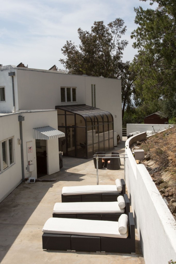 For Sale 'Jeopardy!' Host Alex Trebek's Former Home Zillow Porchlight