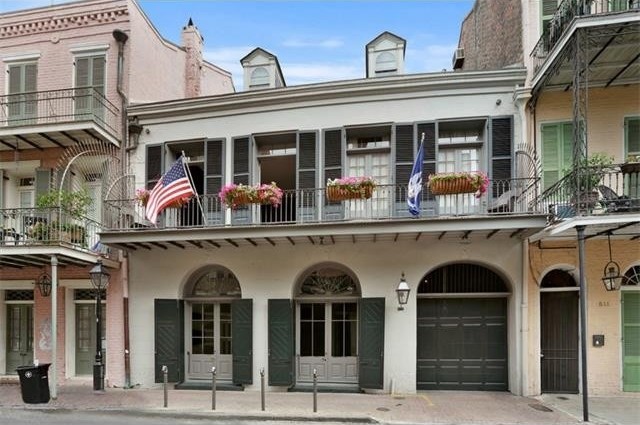 Brad and Angelina's New Orleans home3