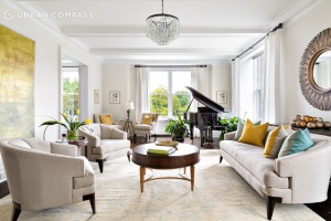 Bruce Willis' living room