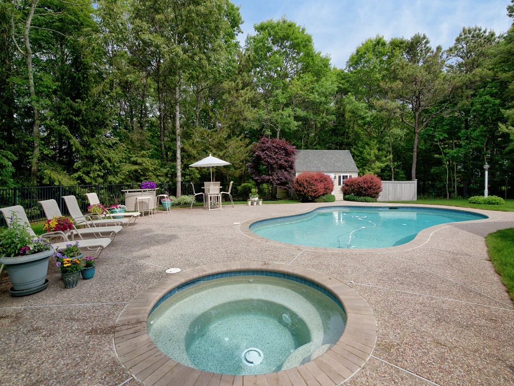 cape cod house rentals with pool
