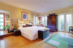 Chris Kattan bedroom