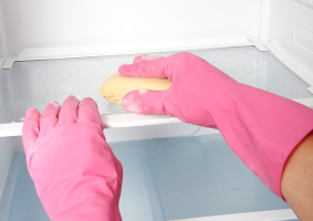 Cleaning fridge