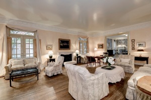 Donald Rumsfeld's living room