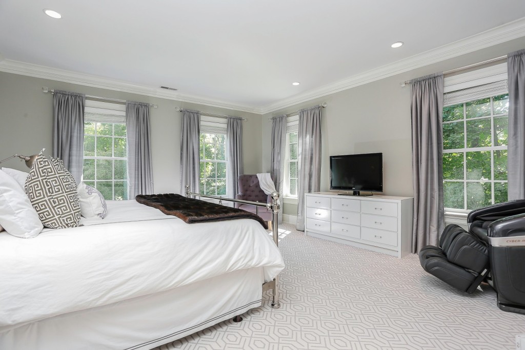 Elisabeth Hasselback's bedroom