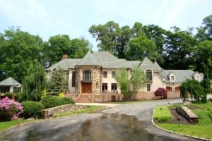 Iverson Chateau Home Exterior