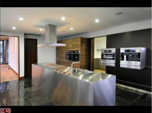 The Beverly Hills House That Jen Rented Hits Market At Reduced Price ...