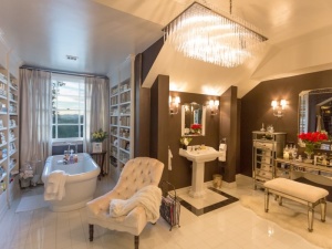 Jennifer Lopez's bathroom