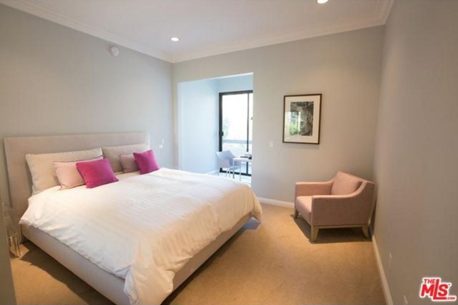 Kardashian bedroom