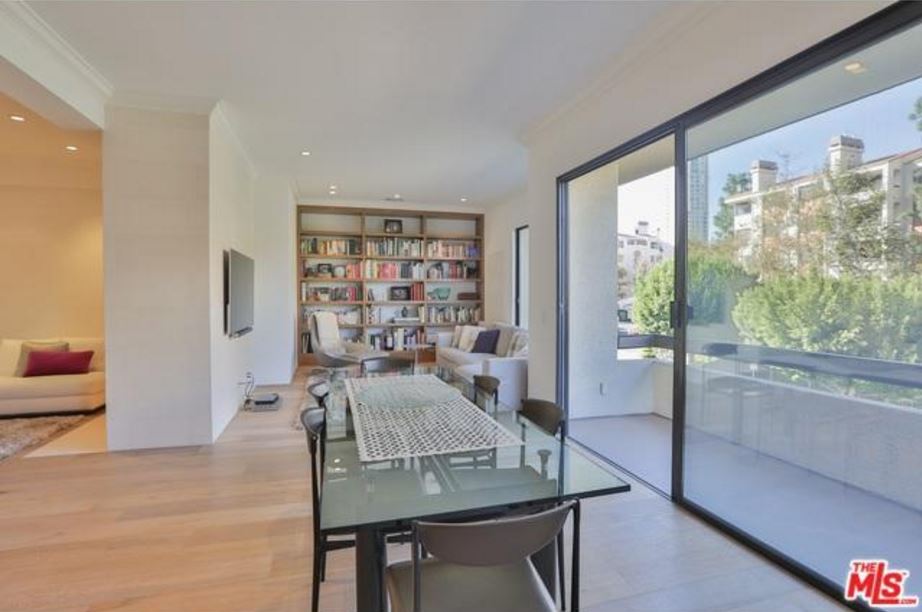 Kardashian condo dining room2