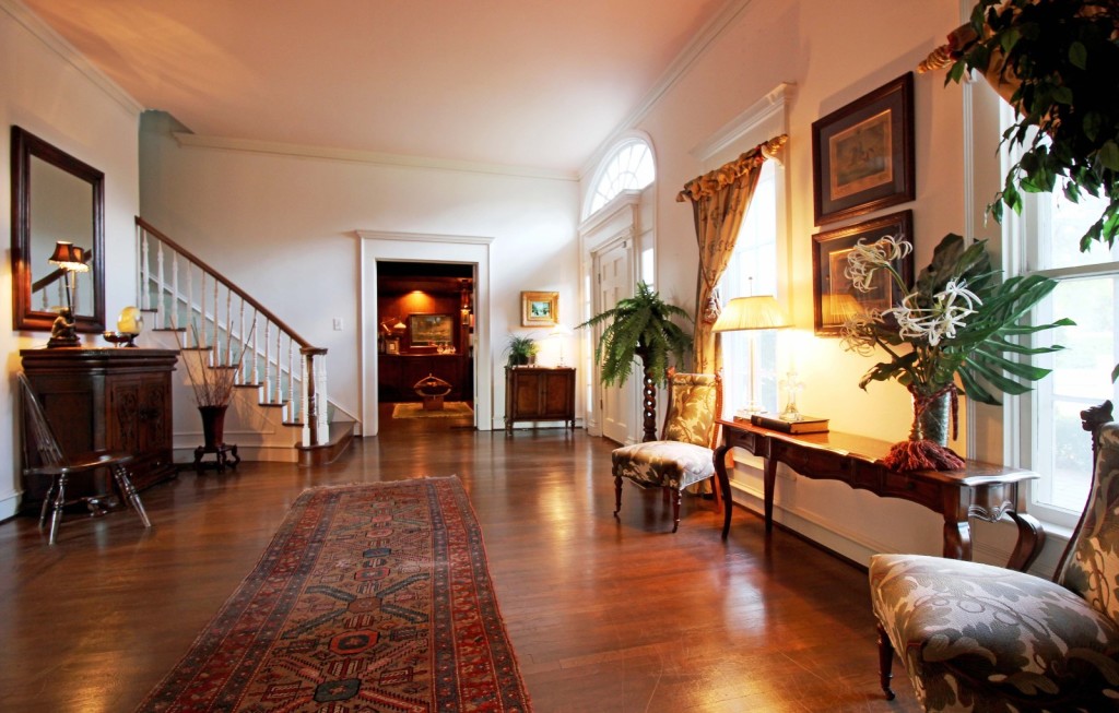Magnolia foyer2