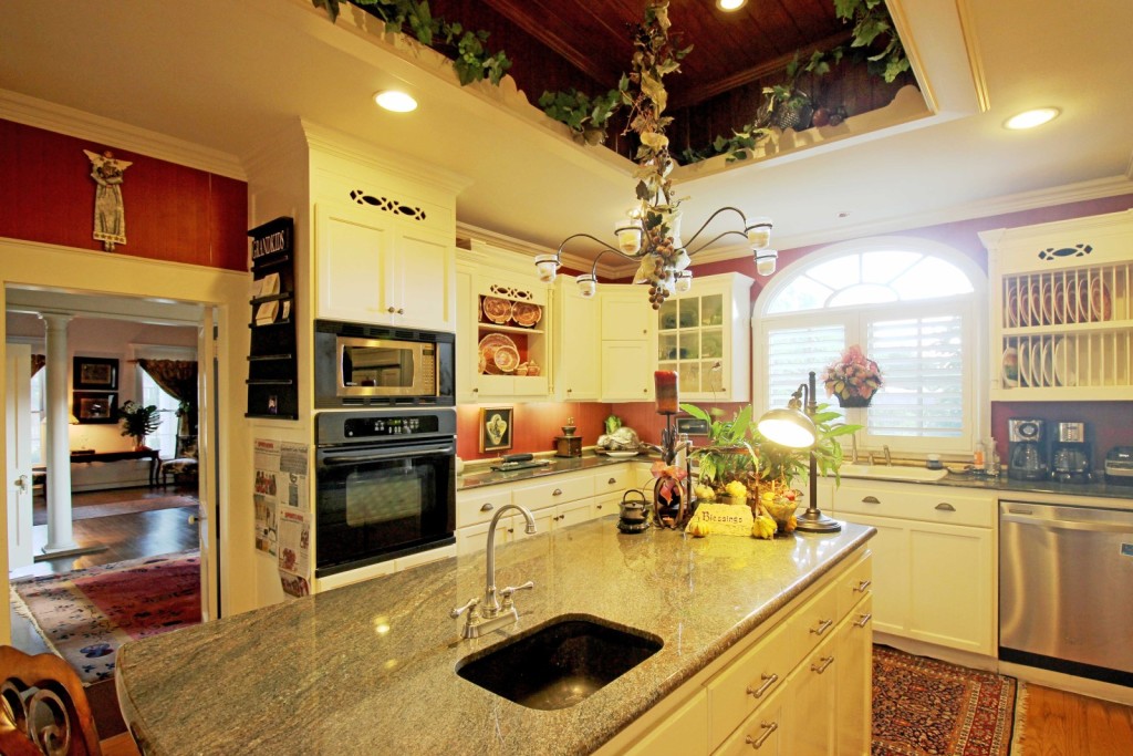 Magnolia kitchen2