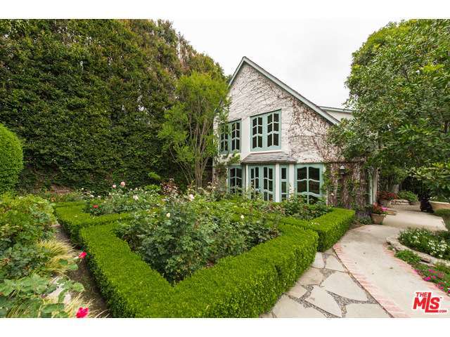 Sharon Osbourne's home3