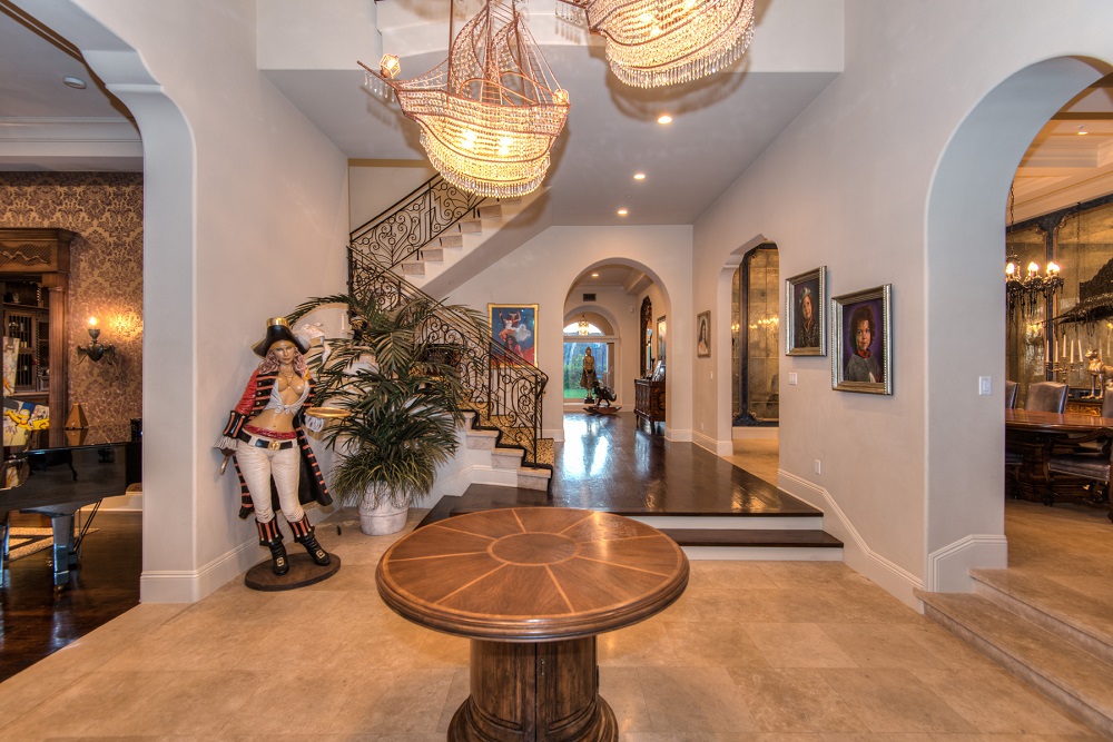 Slash Slept Here RockerChic Italian Villa in Beverly Hills for Sale