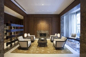 Vince Vaughn sitting room