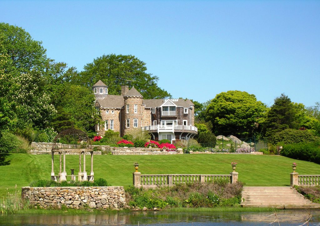 Holy Turrets! See 10 Castles for Sale in the U.S. Zillow Porchlight