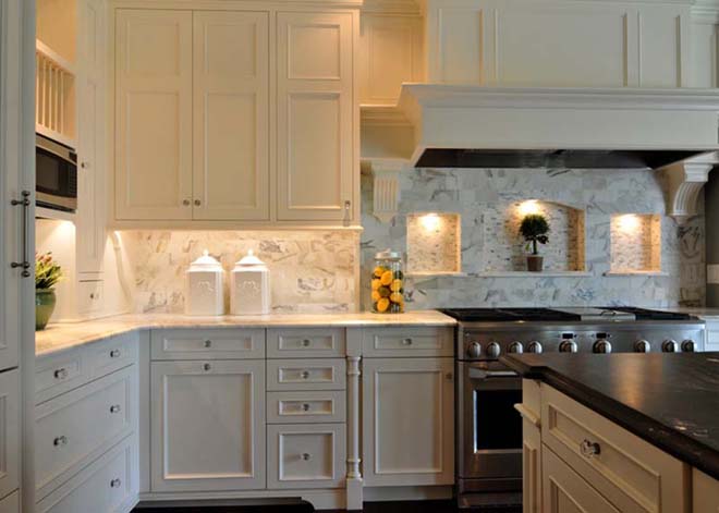 traditional-kitchen-with-white-cabinets-carrara-marble-and-white-granite-i_g-ISxnoykyveiq2w0000000000-KlnYC