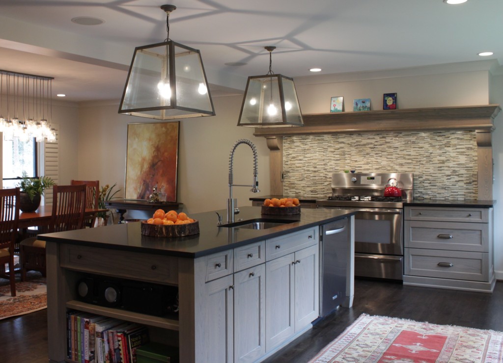 2014 Kitchen Trend: Dramatic Black Counters | Zillow Blog