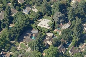 zuckerberg_aerial-3b16c1-e1389983786156.jpg