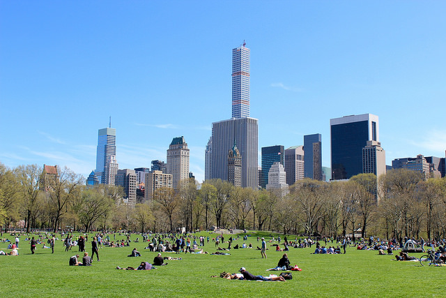 432 Park as seen from Sheepsmeadow in Central Park (source:Shinya Suzuki via Flickr Creative Commons)